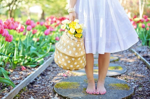 How Can You Optimize a Balcony Space for Urban Gardening and Relaxation?