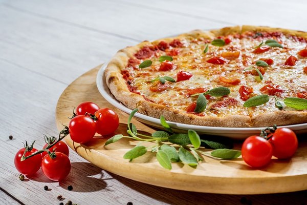 How to Craft a Gourmet Pizza with a Sourdough Crust and Unique Toppings?